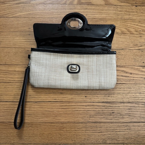 Ann Taylor Black and Tan Wristlet Clutch - Picture 9 of 16